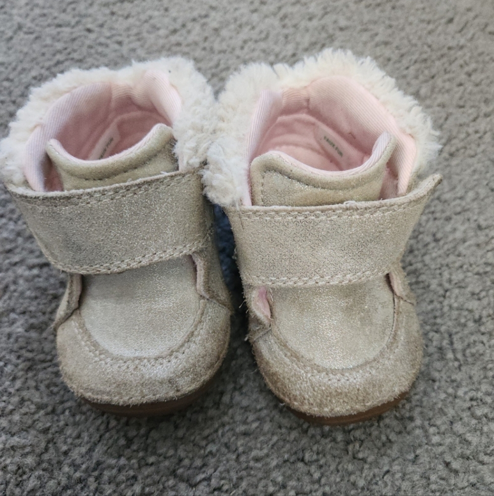 Stride rite Cozy Tan Kids Shoes with Pink Lining